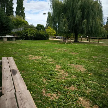 L'abri d'Ivry 营地